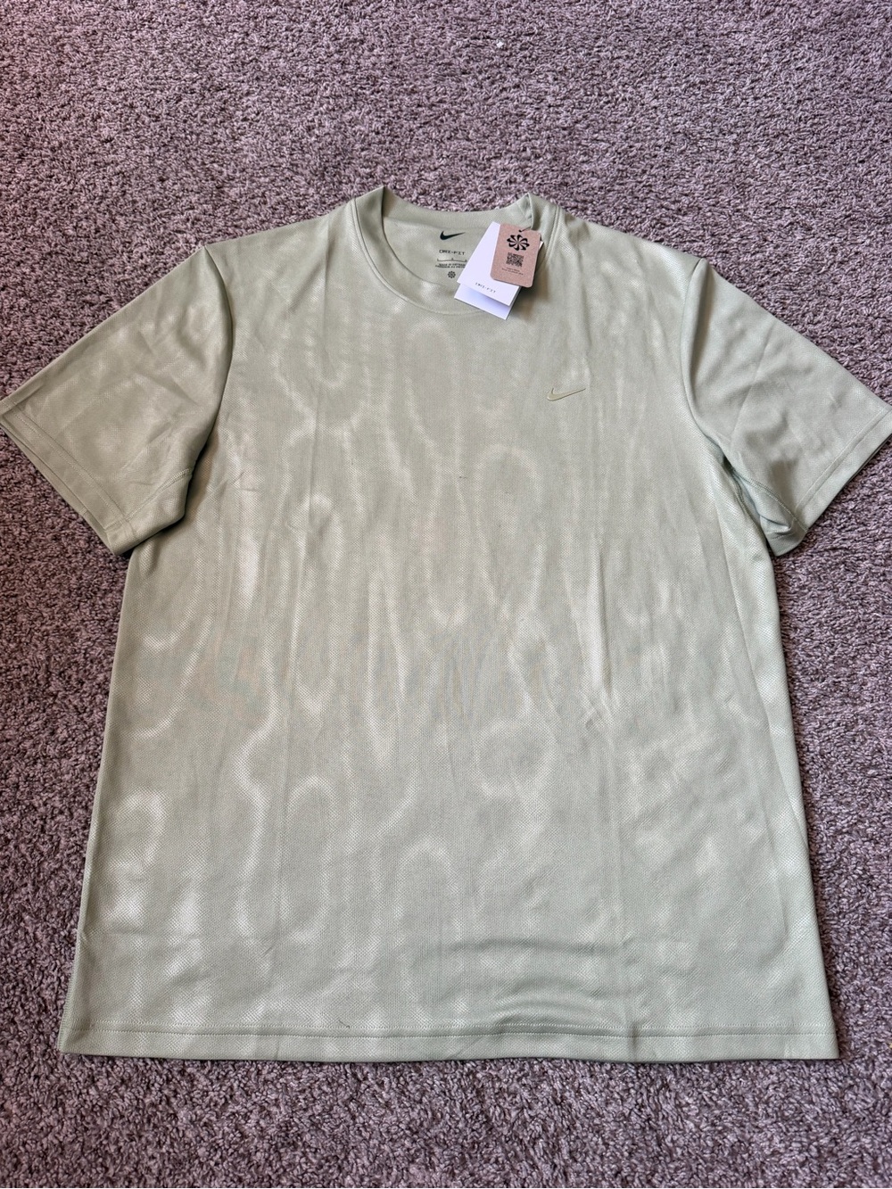 Nike Men’s Light Sage Crewneck Short Sleeve Tee Dri-Fit